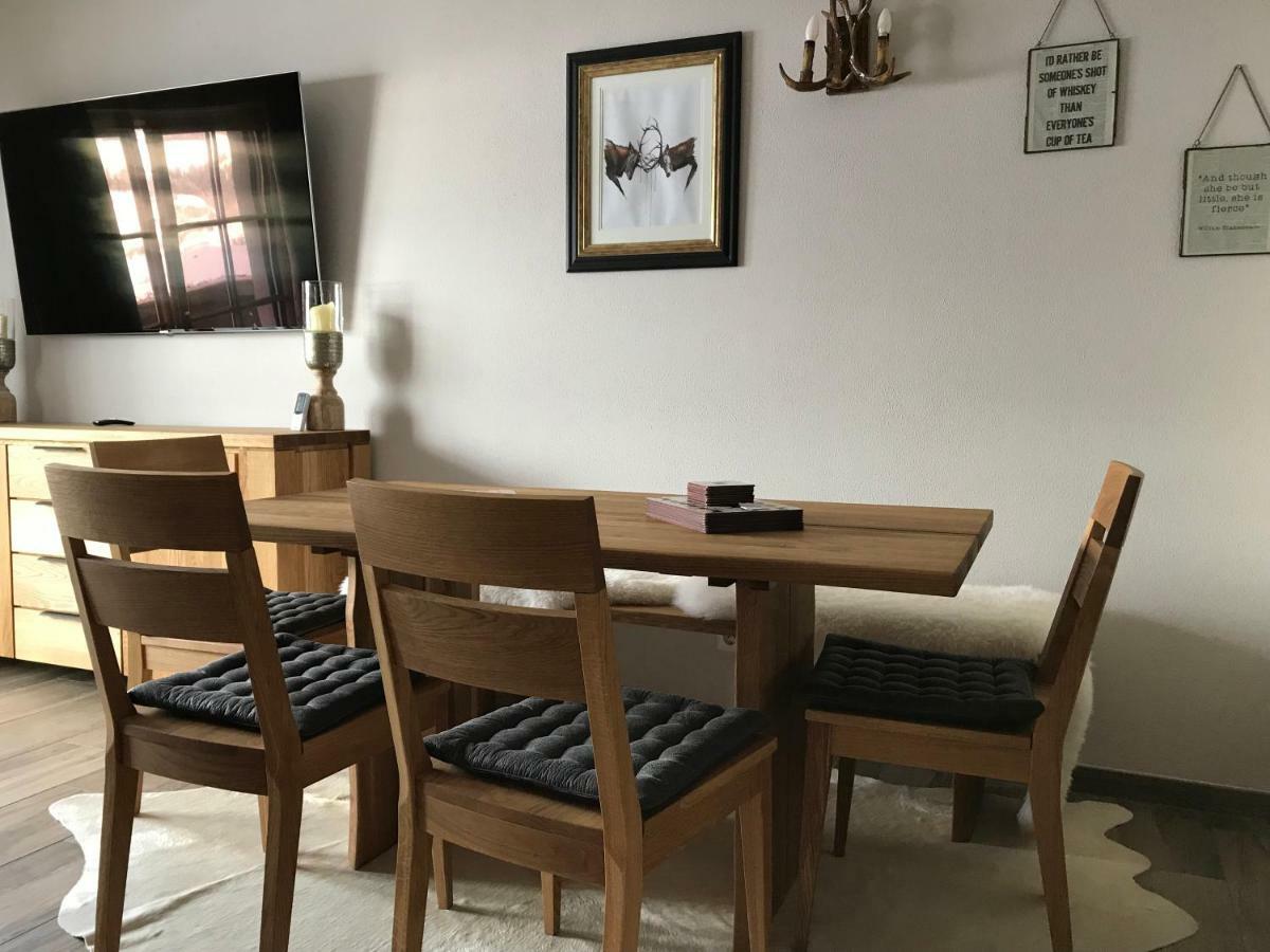 Ferienwohnung Platzhirsch Haus im Ennstal Exterior foto